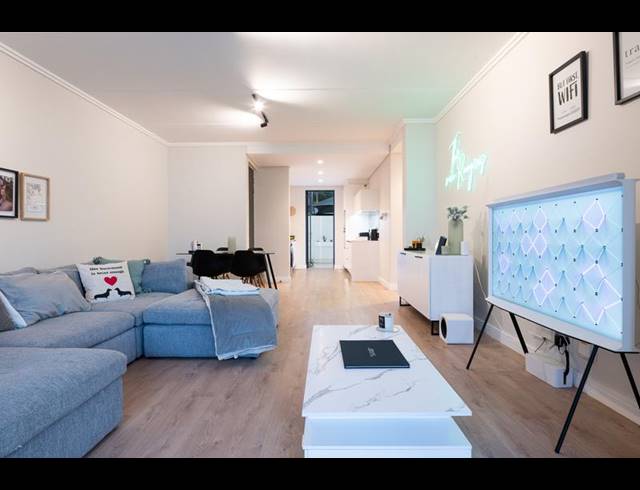 2 BEDROOM APARTMENT FOR SALE IN SANDRINGHAM